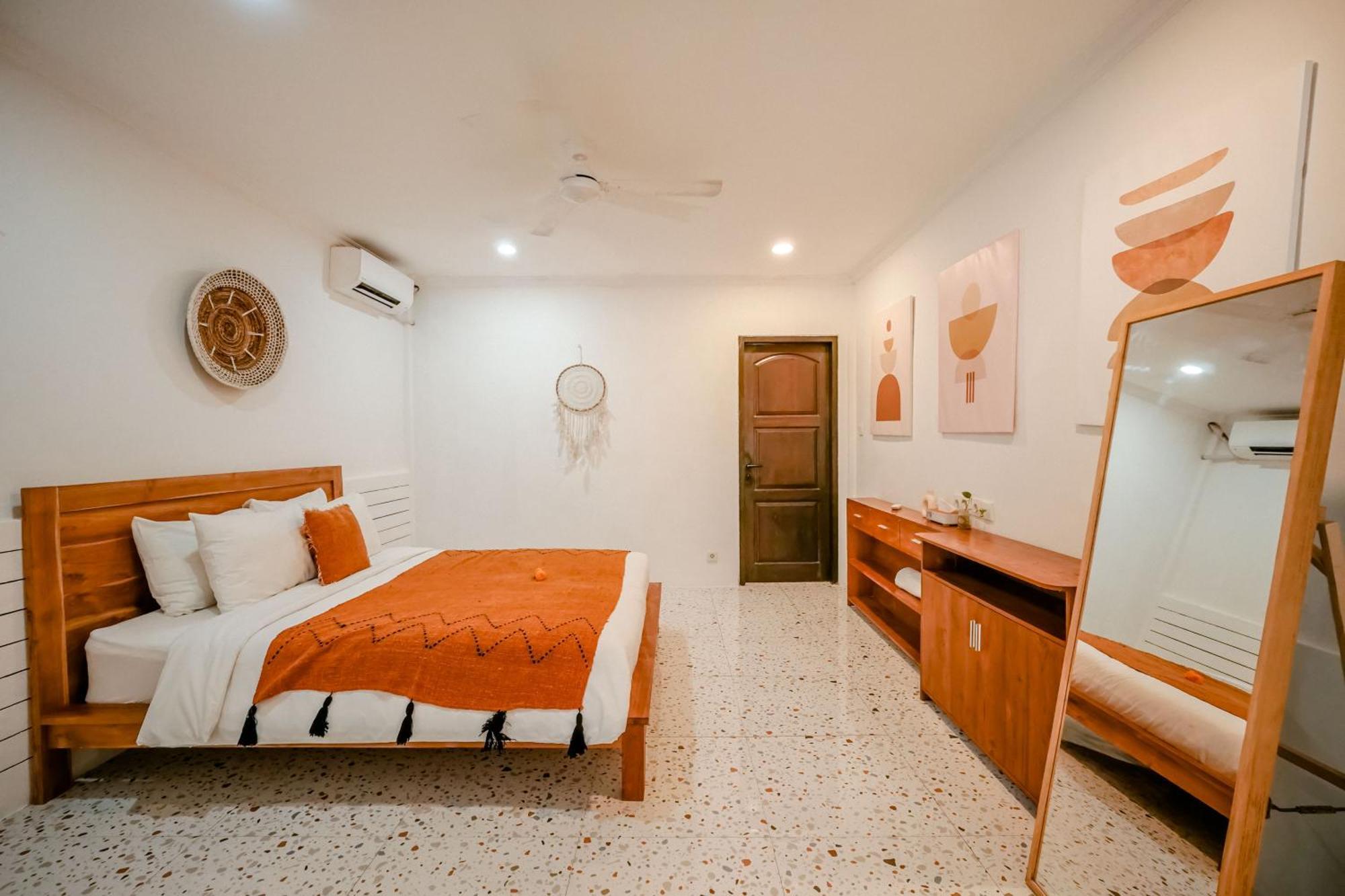 Lalita Villas Seminyak Exterior photo