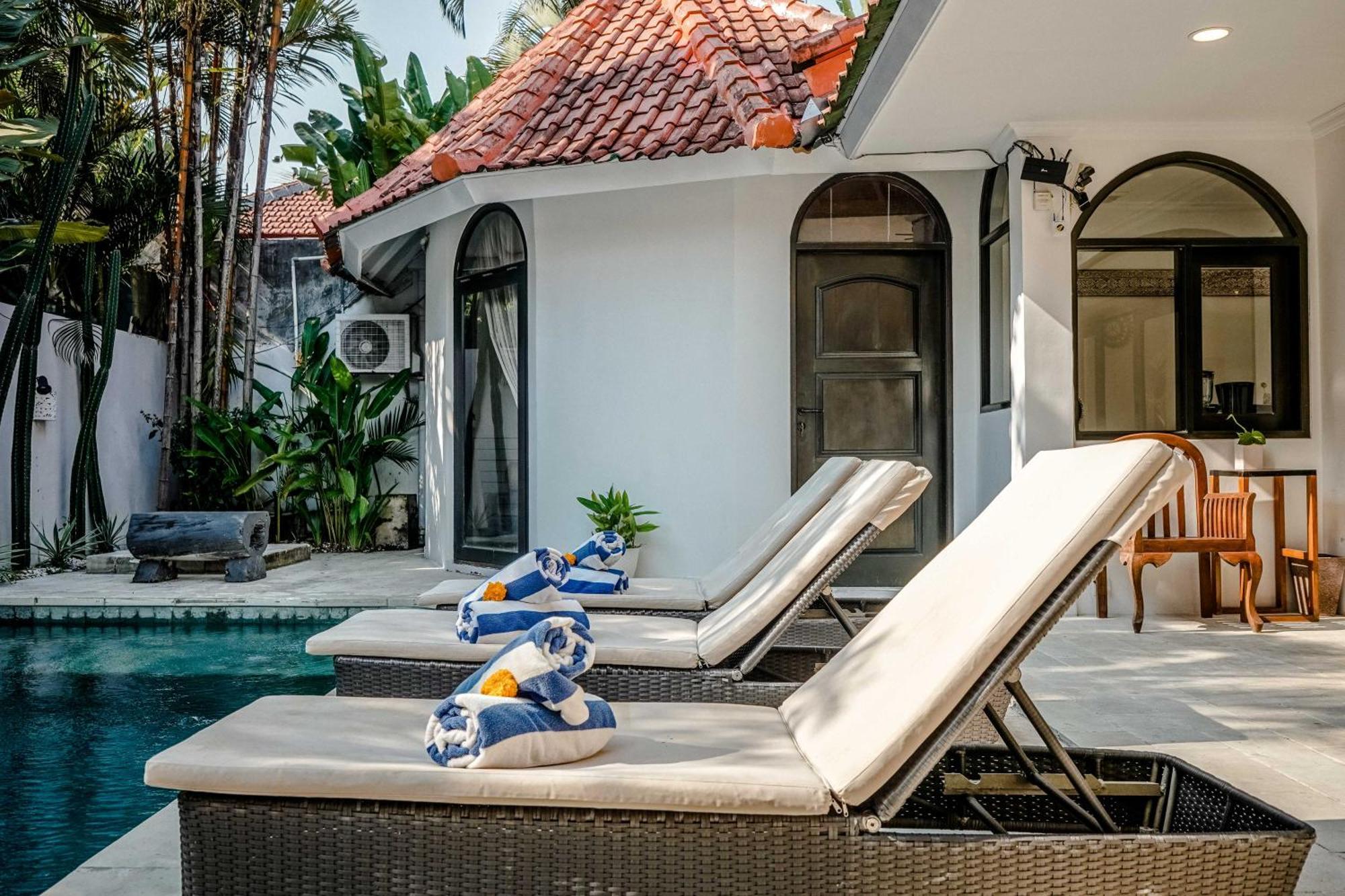 Lalita Villas Seminyak Exterior photo