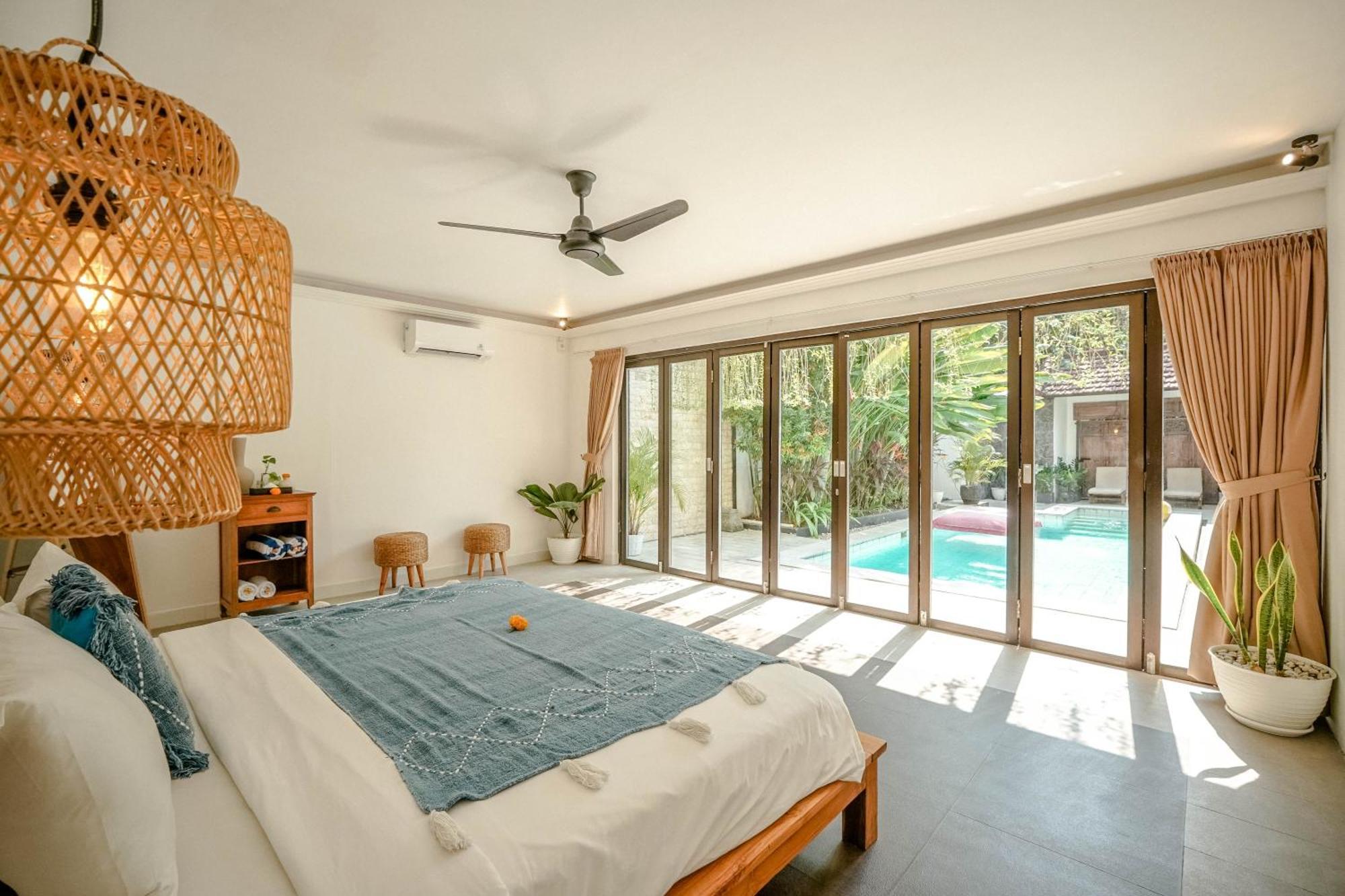 Lalita Villas Seminyak Exterior photo