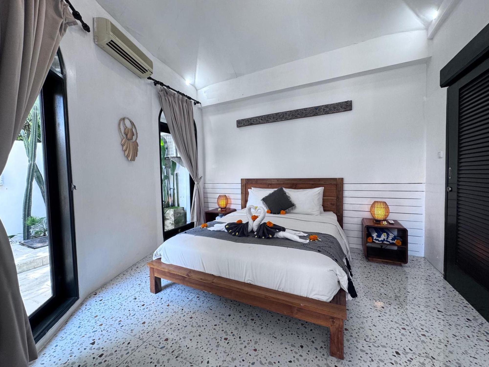 Lalita Villas Seminyak Exterior photo